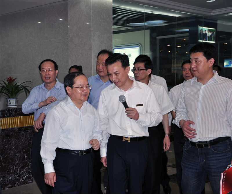 原江西省委書記鹿心社視察金虎集團(tuán)